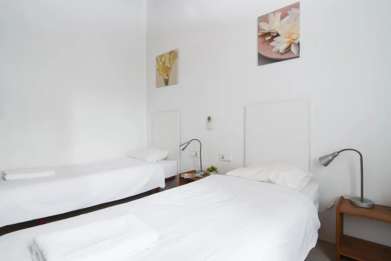 Mooeve Sant Antoni Apartment Barcelona